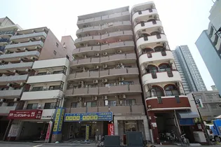 カルティエ城北通りの外観