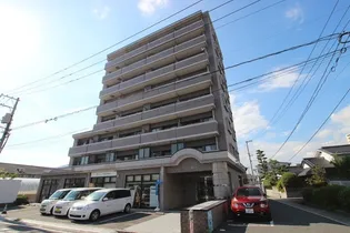アヴニール五軒屋の外観