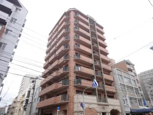 ディアナ並木の画像