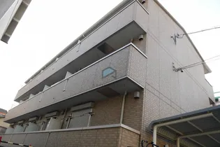 エクレール上小阪【1階】の外観