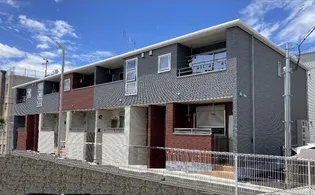 ジャイオス【1階】の外観