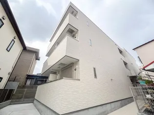 クローバーシエル長居公園【3階】の外観