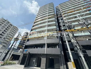 セレニテフラン難波の外観