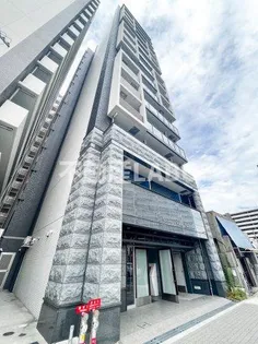 プレサンス難波フィールド【3階】の外観