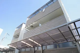 ピレーネ諸福【203号室】の外観