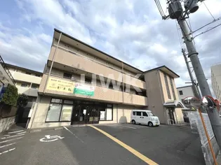 リファイン椥辻の外観