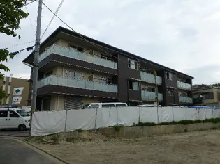シャーメゾン京都稲荷の外観