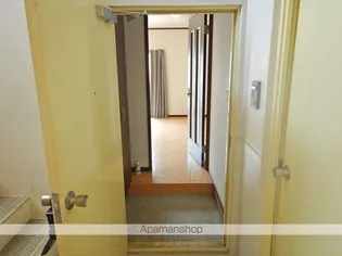 ドムドーラ【2A号室】の玄関