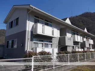 広島県府中市父石町【アパート】の外観