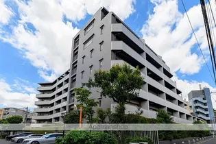 レジディア祐天寺【3階】の外観