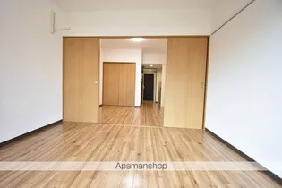 メイテラッセ中島丁【1階】の内装