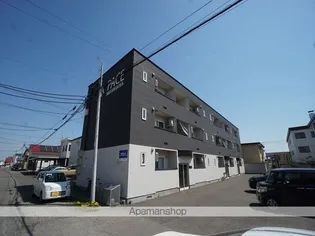 ラ・パーチェ緑ヶ丘【1階】の外観