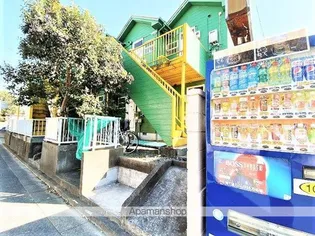 ラトウルハイツの画像