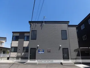 レオパレスメイプル12【1階】の外観