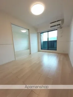 メゾン ベル アンジュ B【2階】の居間