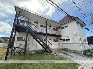 小城荘(手前)【106号室】の外観