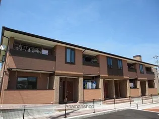 セレブリティ Bの画像