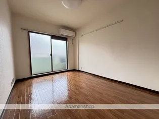 メゾン・ド・エルヴェ【218号室】の居間