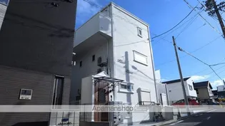 Blanc de blancs(ブラン ドゥ ブラン)【1階】の外観