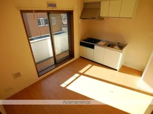 フェリシティ【202号室号室】の居間