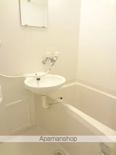 レオパレスPINE【1階】の風呂