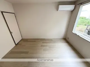 フレグランスA【103号室】の居間