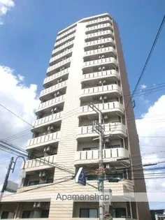 ルクレ江坂の外観