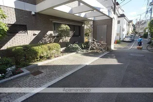 クインテット原宿【3階】の外観