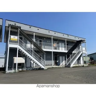 ラ・バレーヌB【1階】の外観