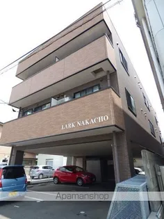 ラーク中町【3階】の外観