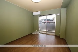 PRIME RESIDENCE 飛騨古川【2階】の居間