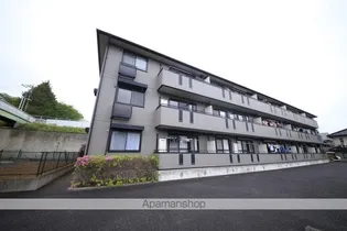 グリーンコート【2階】の外観