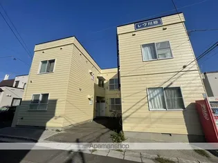 レヴ川原(レヴカワハラ)【2階】の外観