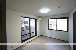 コーポ前田【205号室】の居間