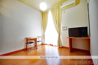 レオパレスRESIDENCEⅡ【1階】の居間