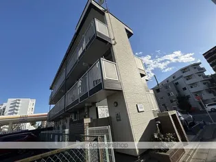 レオパレスラ フェニックス【3階】の外観