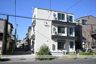 東京都足立区西新井5丁目【アパート】の外観