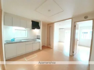 メゾン・ド・ソレイユKM Ⅱ【101号室】のキッチン