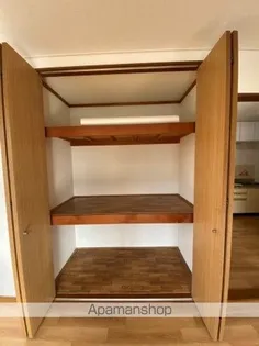 ブロードウェータウンA棟【2階】の内装