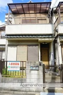 大阪府寝屋川市萱島信和町【一戸建】の外観