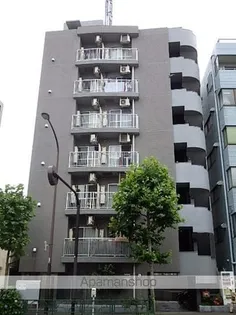 東京都新宿区弁天町【マンション】の外観