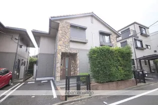 東京都多摩市東寺方1丁目【テラスハウス】の外観