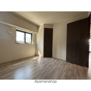 ザ・パークハウス上前津フロント【7階】の居間