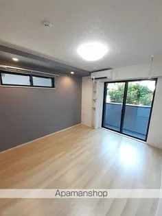 シャモット【1階】の居間