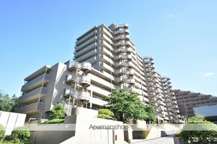 ロイヤルパレス台原森林公園梢の森【13階】の外観