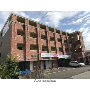 ラ・プリミエール【4階】の外観