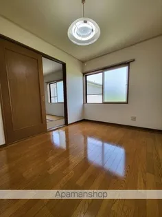 サピアパレス【101号室】の居間