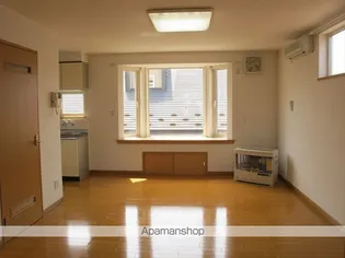 コーポスマイル18B【201号室】の居間