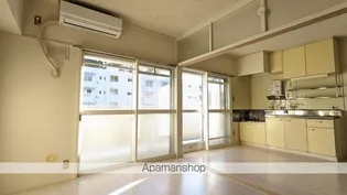 ビレッジハウス梅田4号棟【406号室】の居間