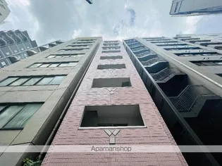 サンパレス【6階】の外観